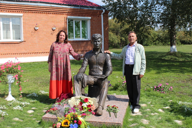 ТОС «Черемушки» отметил 80-летие Александра Вампилова поездкой на историческую родину писателя